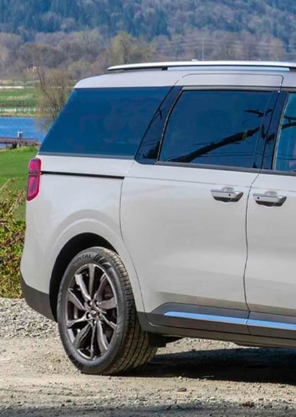 2016 Chevrolet Astro RS (Chevy Minivan) photo
