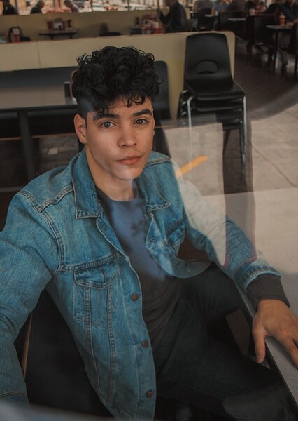 Aaron Dominguez photo