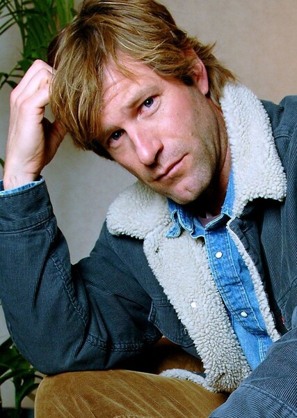 Aaron Eckhart photo