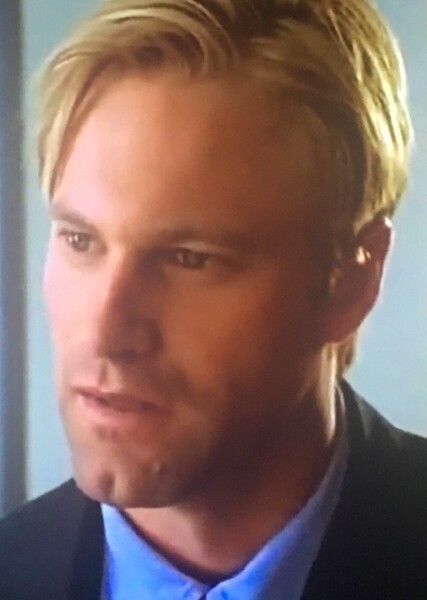 Aaron Eckhart photo