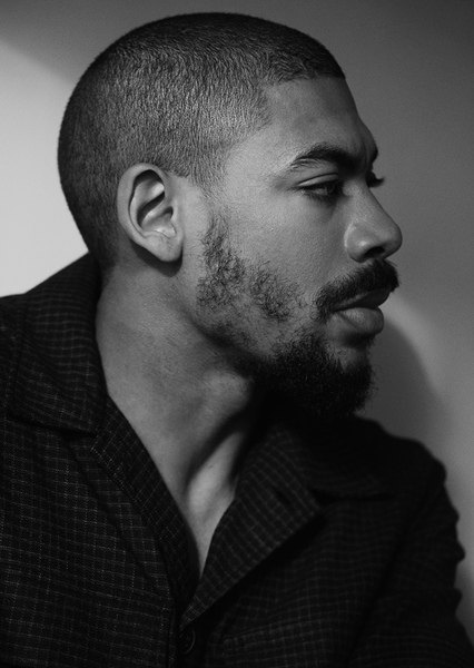 Aaron Pierre photo
