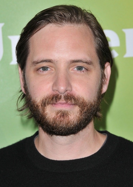 Aaron Stanford photo