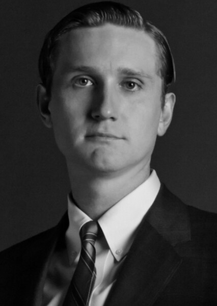Aaron Staton photo