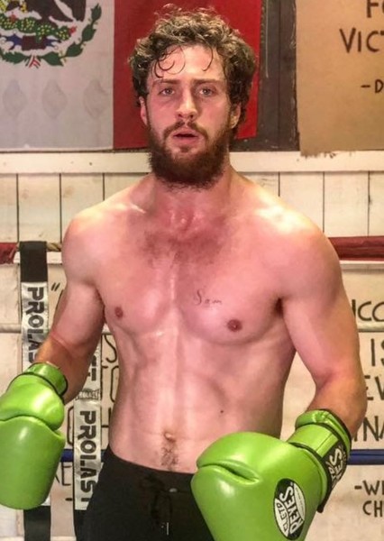 Aaron Taylor-Johnson photo