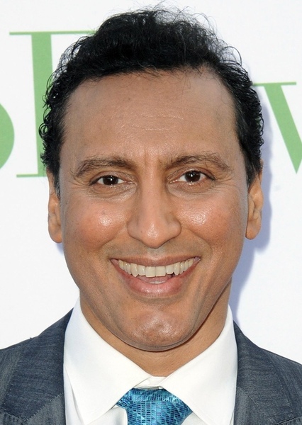 Aasif Mandvi photo