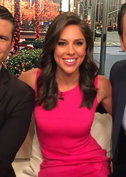 Abby Huntsman photo