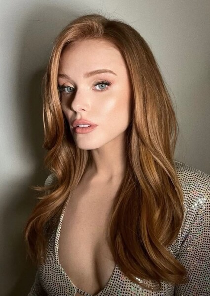 Abigail Cowen photo