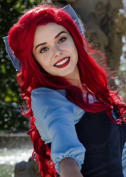 Abigail Cowen photo