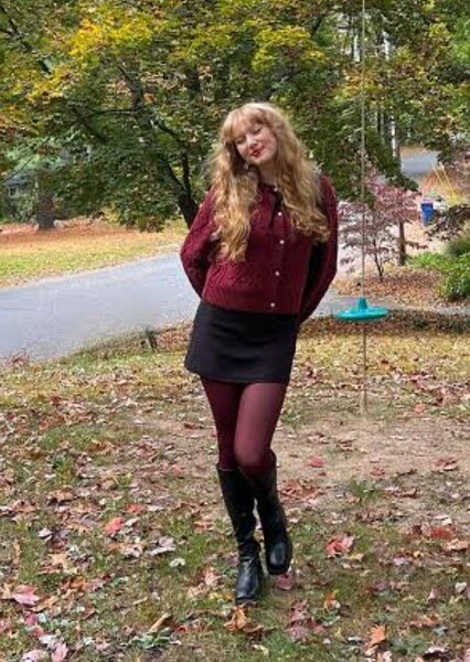 Abigail Zoe Lewis photo