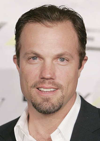Adam Baldwin photo