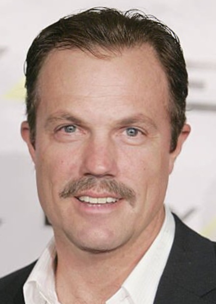 Adam Baldwin photo