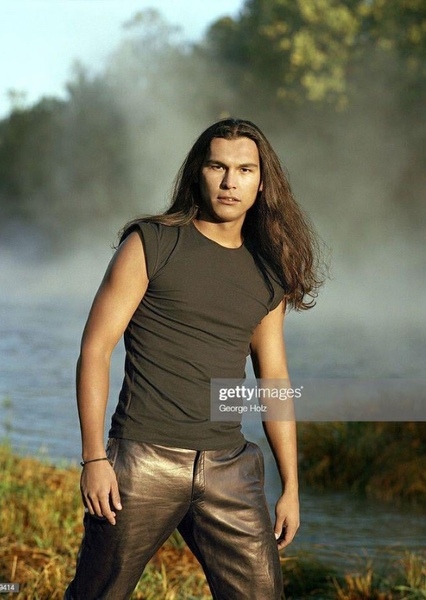 Adam Beach photo