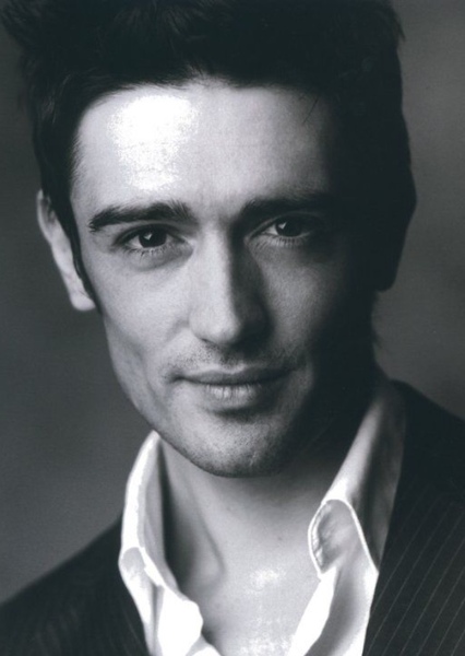 Adam Croasdell photo
