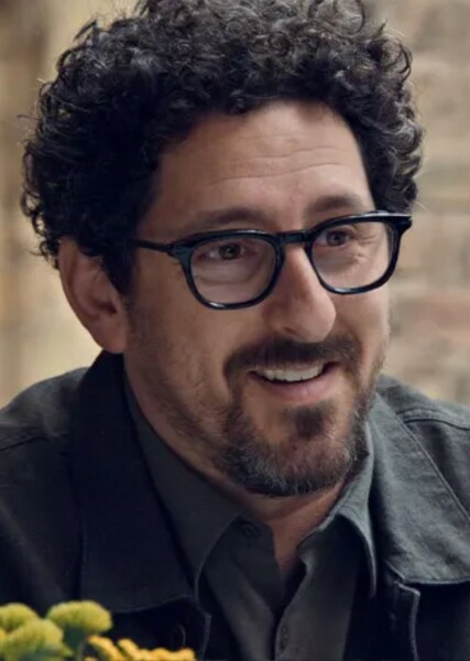 Adam Shapiro photo