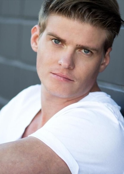 Adam Tuominen photo