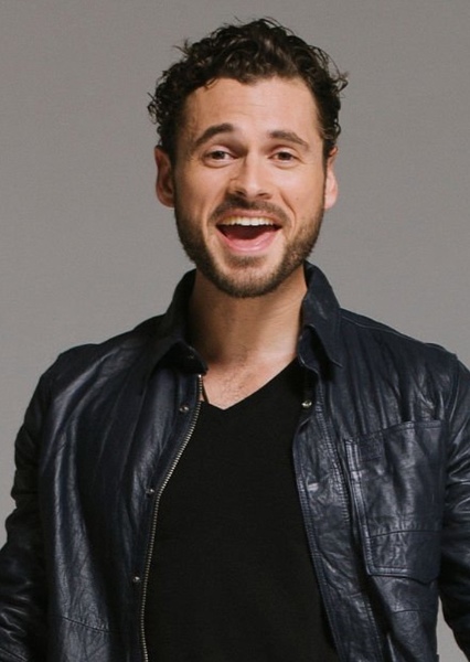 Adan Canto photo