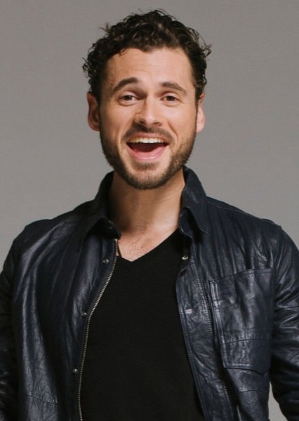 Adan Canto photo