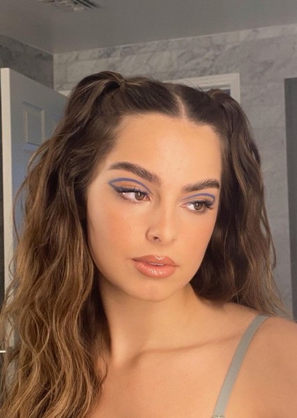 Addison Rae photo