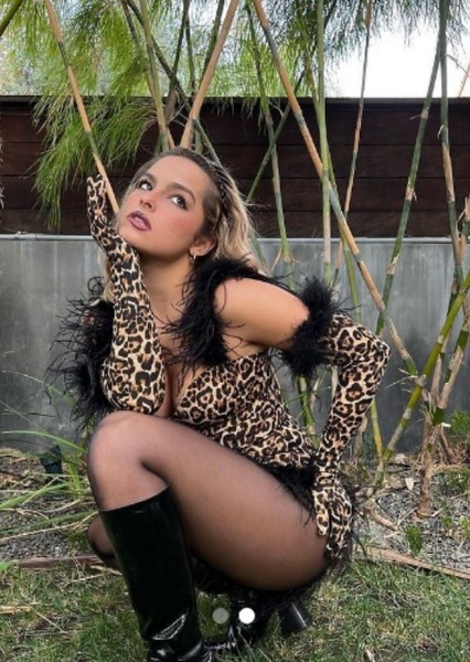 Addison Rae photo