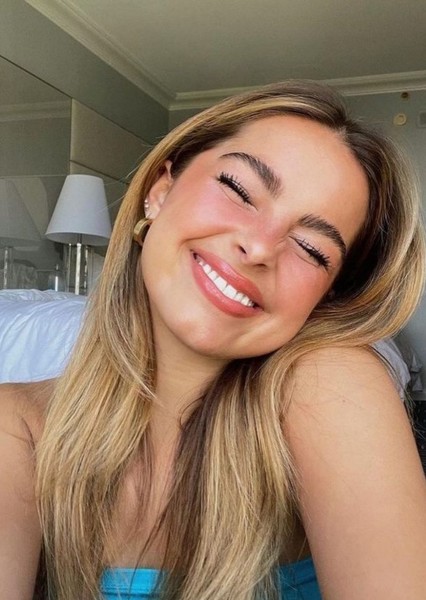 Addison Rae photo