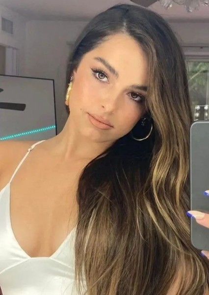 Addison Rae photo