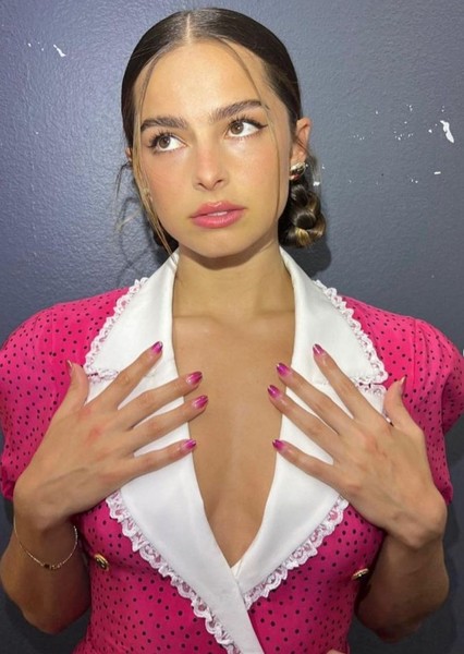 Addison Rae photo