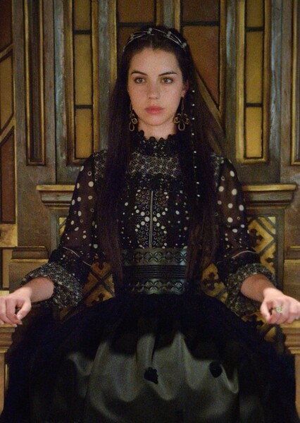 Adelaide Kane photo