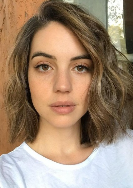 Adelaide Kane photo