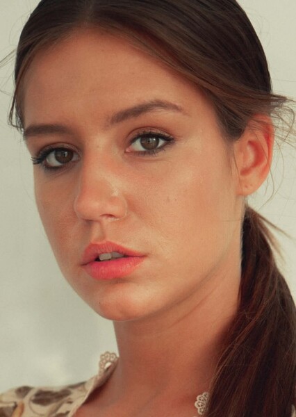Adèle Exarchopoulos photo