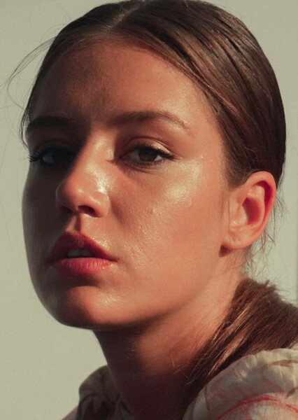 Adèle Exarchopoulos photo