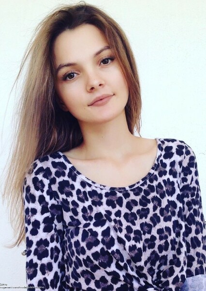 Adelina Szima photo