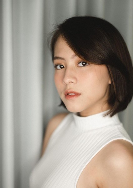 Adhisty Zara photo