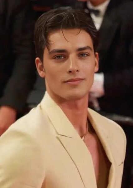 Adonis Wilde