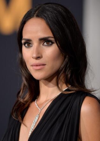 Adria Arjona