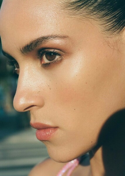 Adria Arjona