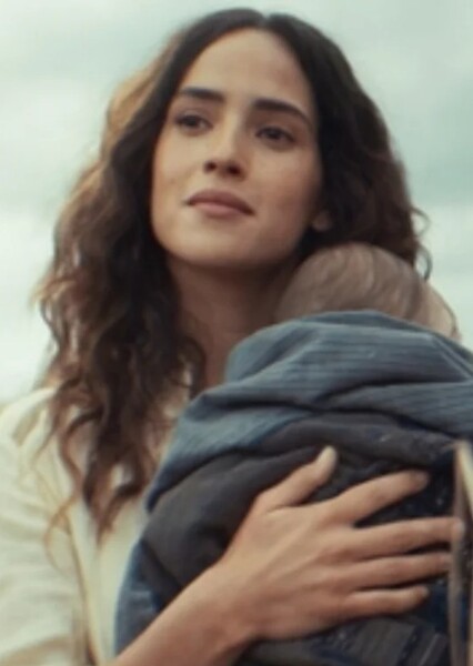 Adria Arjona photo