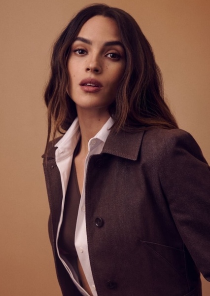 Adria Arjona