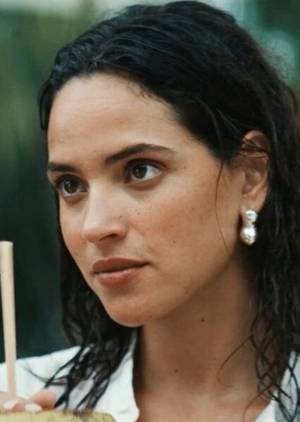 Adria Arjona
