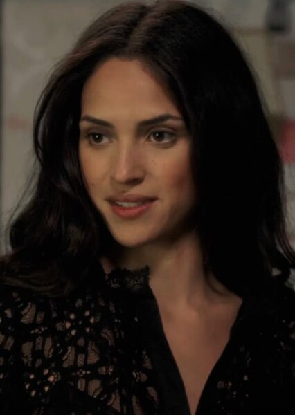 Adria Arjona photo