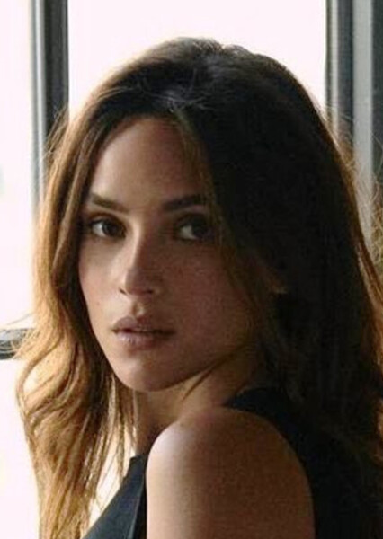 Adria Arjona
