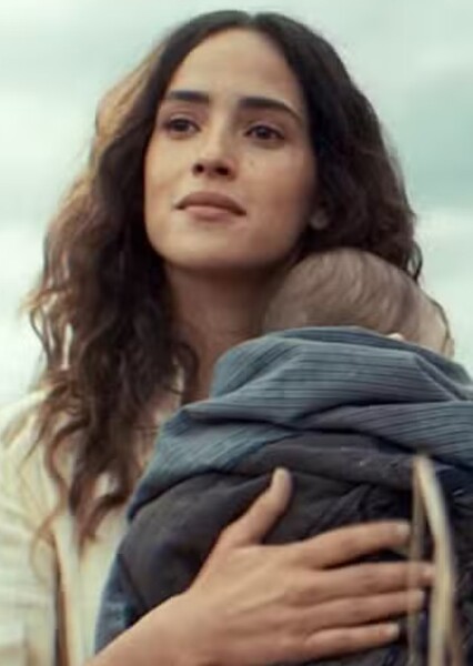 Adria Arjona photo