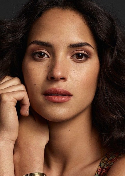 Adria Arjona photo
