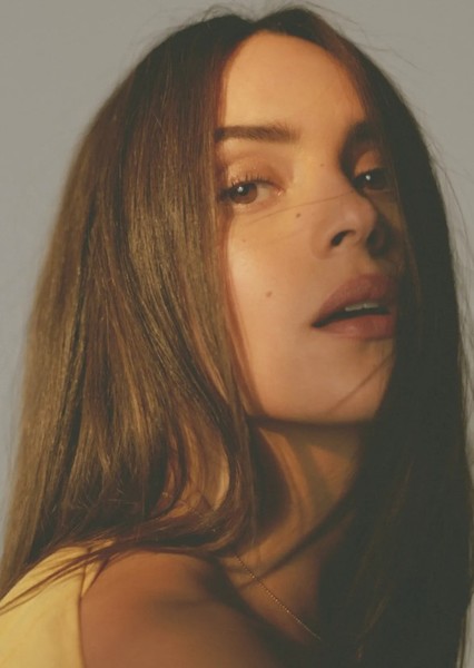 Adria Arjona photo