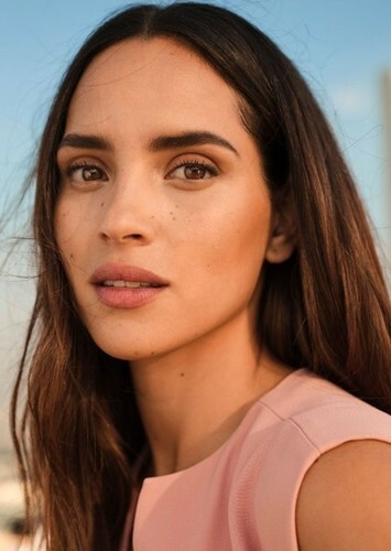 Adria Arjona