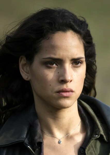 Adria Arjona photo