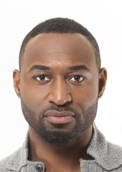 Adrian Holmes photo