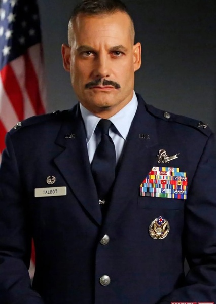Adrian Pasdar photo