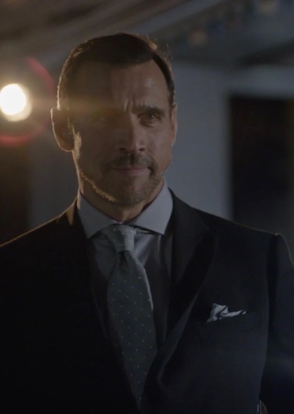 Adrian Paul photo