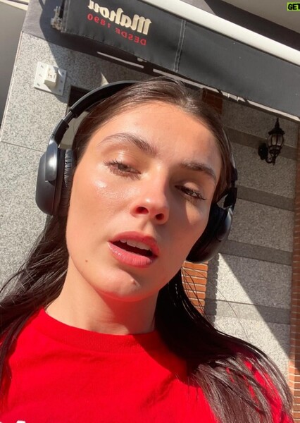 Adriana Ubani photo