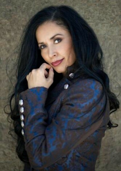 Adriane Mace photo